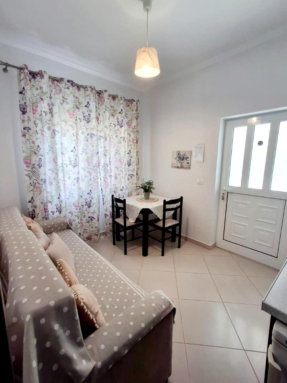 Myksamil Apartments Экстерьер фото